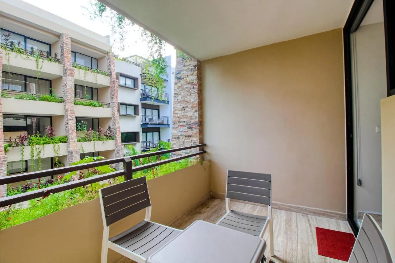 Hotel Sea Breezes Studio At Syrena 409 Playa del Carmen Mexico
